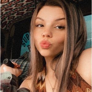 Meet your Posher, Mandy